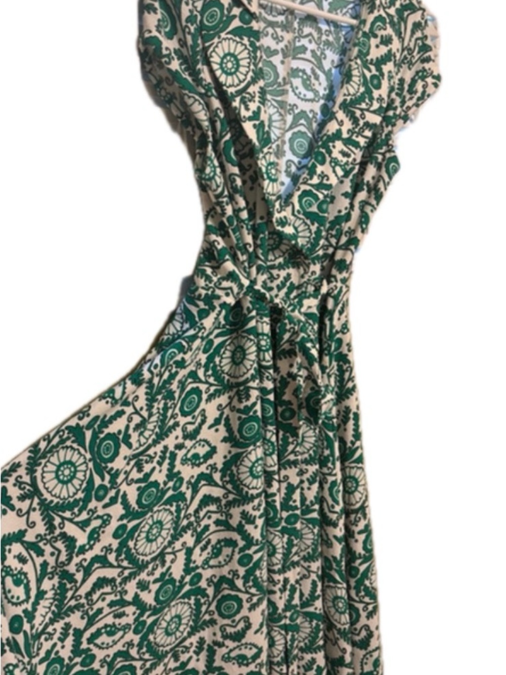 Green Floral Print Wrap Dress - Women's outfit size 8